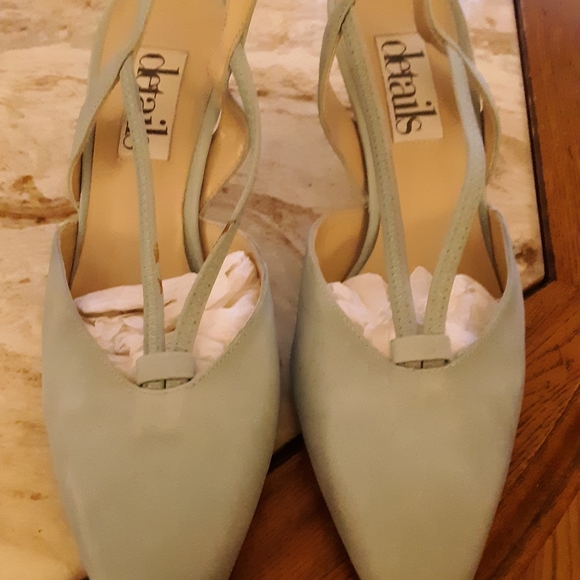 Details Mid heel evening shoes - Picture 1 of 5